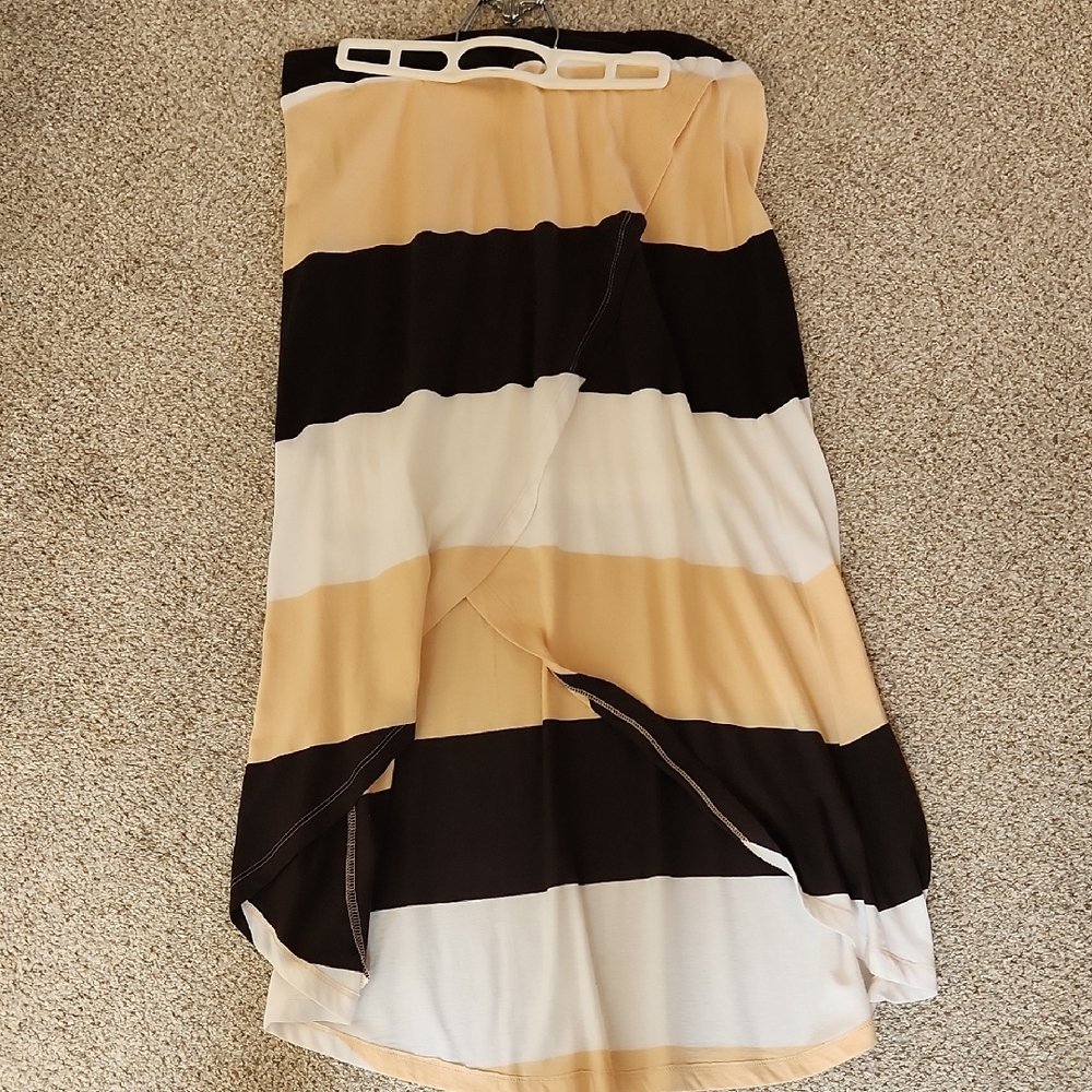 Tan and Black A-Line Midi Skirt with Asymmetrical Hem